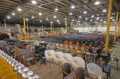 深圳二手办公家具商场实拍图 深圳二手办公家具商场实拍图