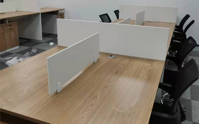 深圳二手办公家具市场现场实拍图 深圳二手办公家具市场现场实拍图